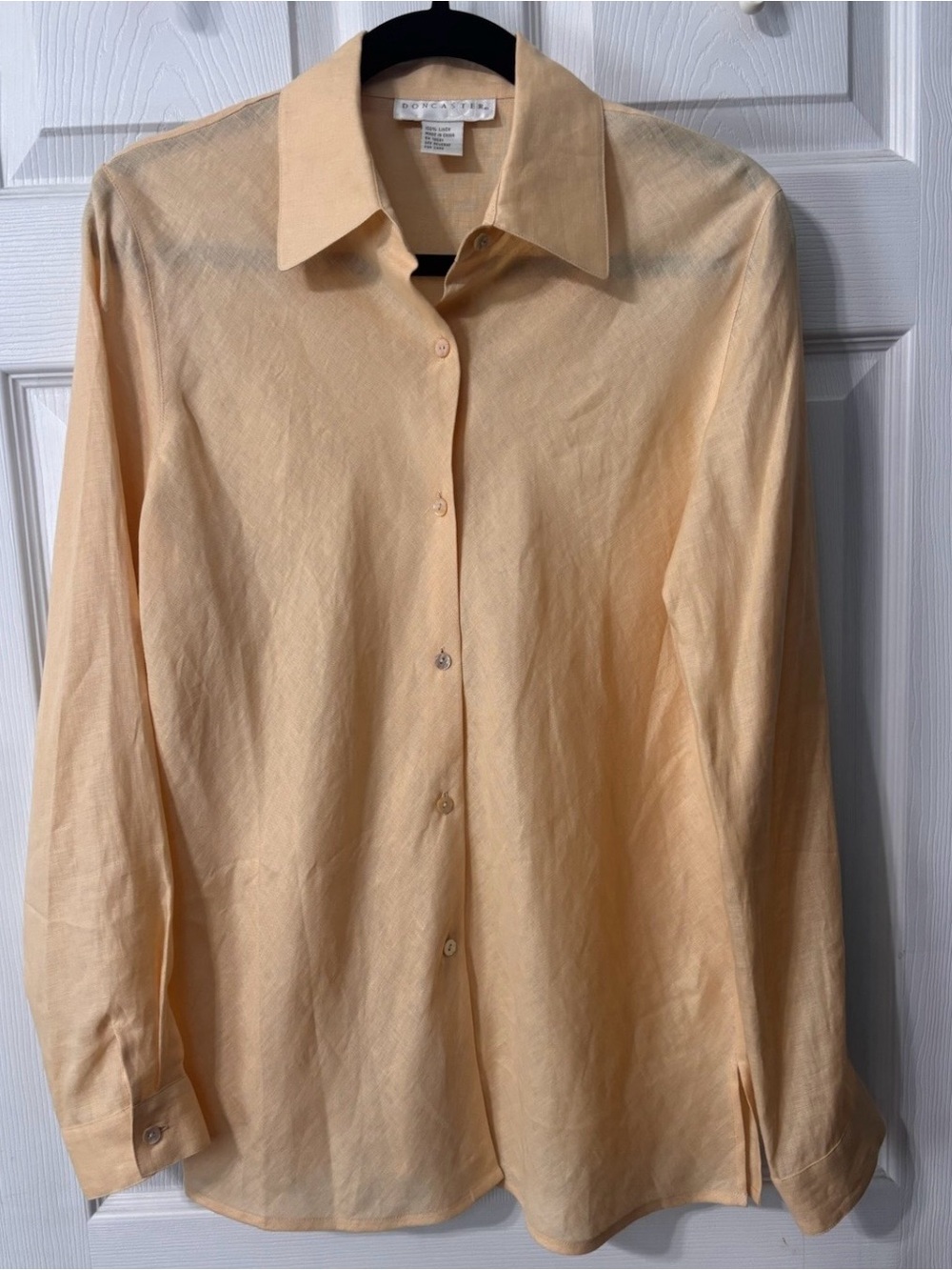 Doncaster Women's Size 10 Light Peach 100% Linen Long Sleeve Button-Down Shirt